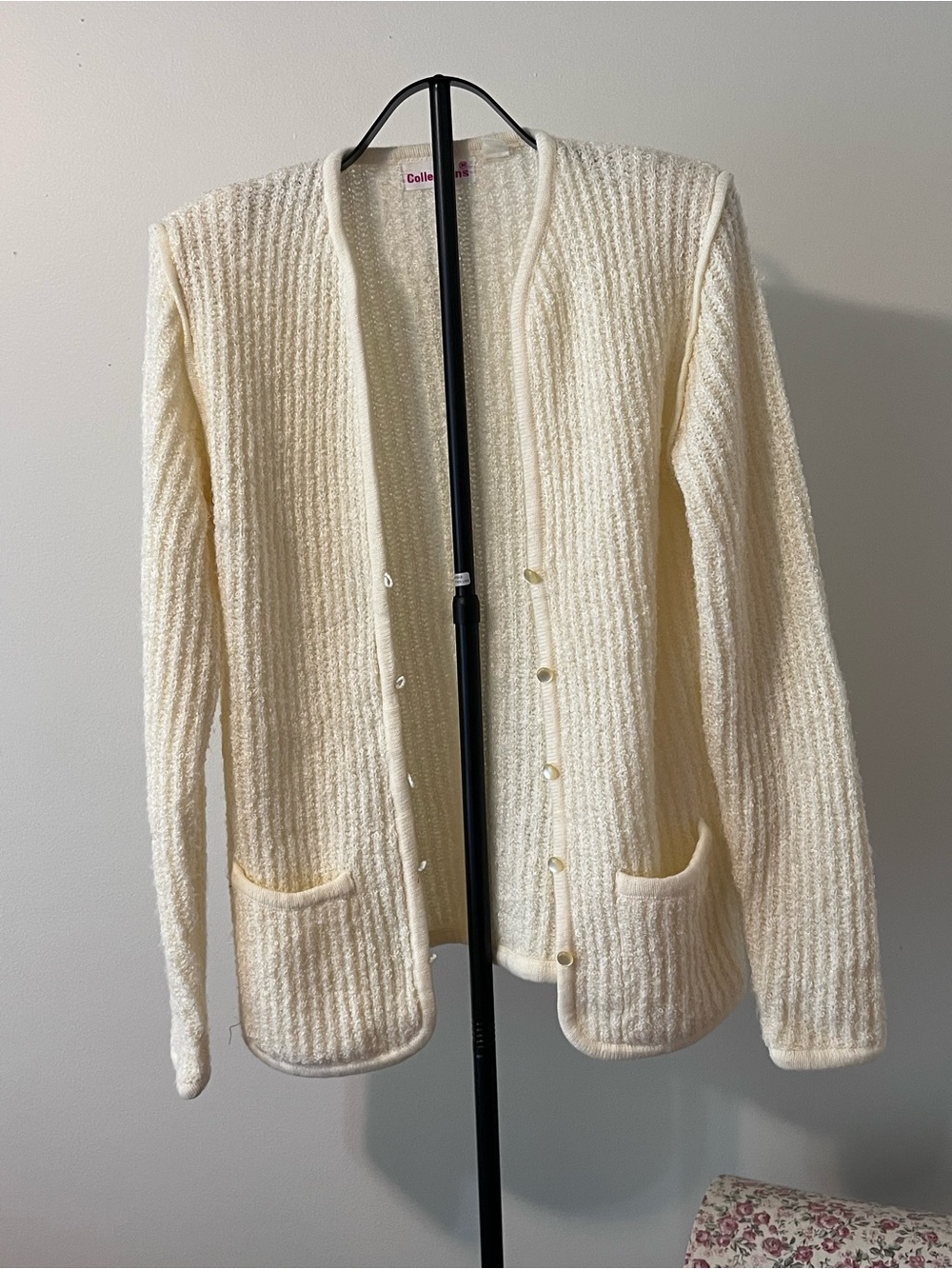 Vintage Collections Off White Bouclé Knit Button Front Pocket Cardigan M